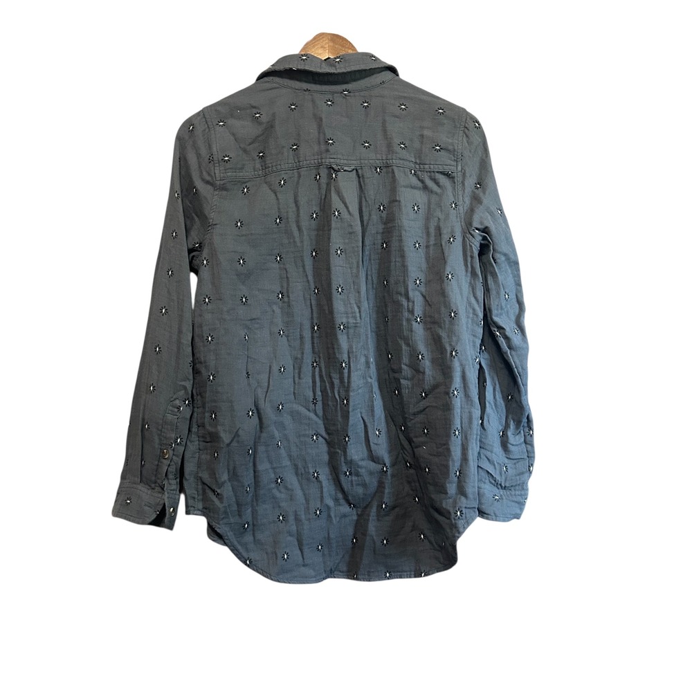 SONOMA Goods for Life Womens Gray Embroidered Button Up Shirt Top Size Medium - Picture 6 of 6